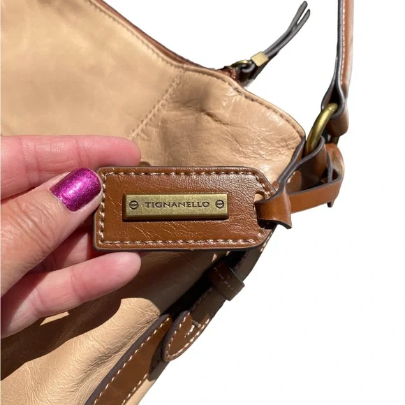 Tignanello Leather Tan and Brown Shoulder Bag Purse - Picture 12 of 14